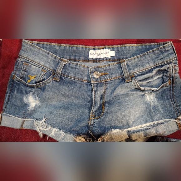 bui yahl kah size 7 light & dark shorts - Picture 4 of 4